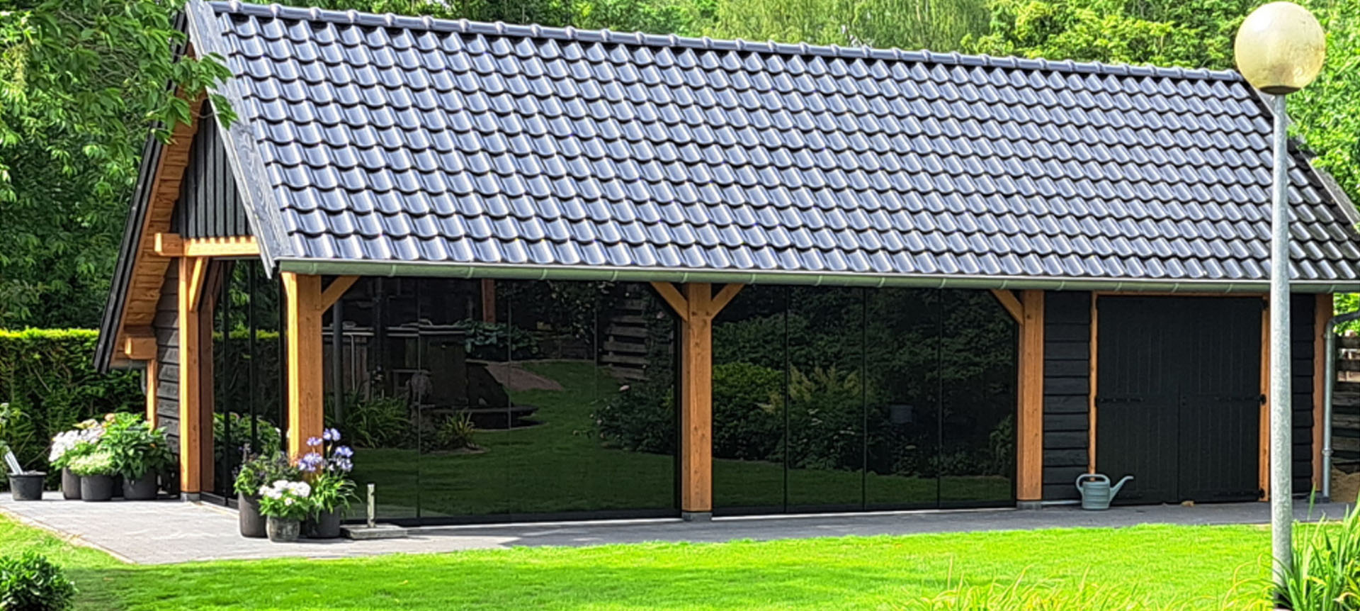 project_getinte-glasschuifwanden_houten-schuur_sierconstructies