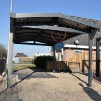 carport met zonnepanelen