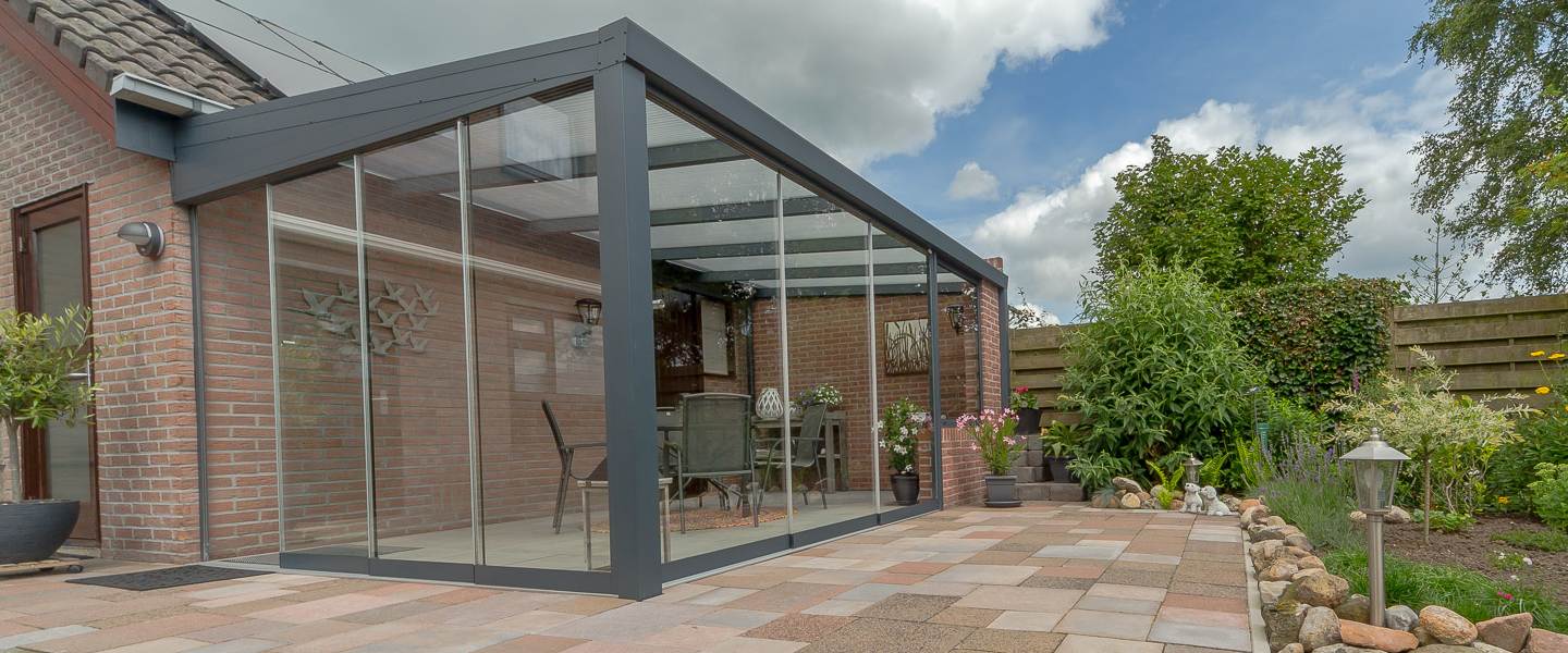 Tuinkamer met glazen schuifwanden Wildervank